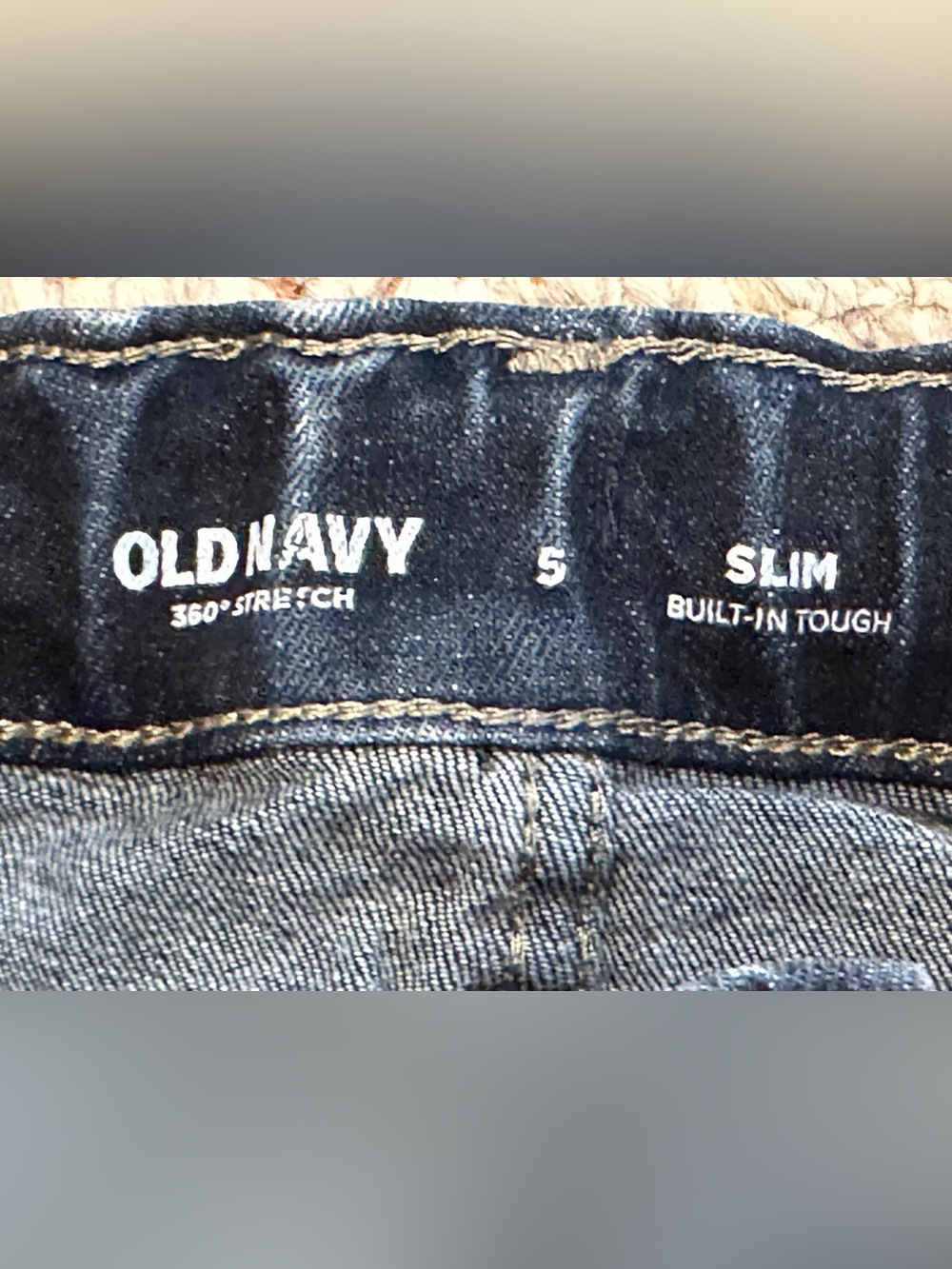 Bundle of 2 Slim 360 stretch jeans for boys from Old Navy. Size 5 - Picture 6 of 6